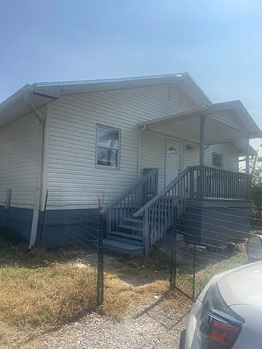 1700 Lewis Ave Photo 1