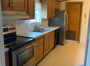 121 Rosewood Ave, Follansbee, WV 26037