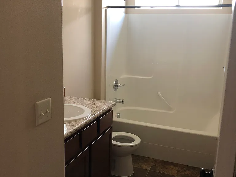 Columbia Villa & Cove — Photo 34