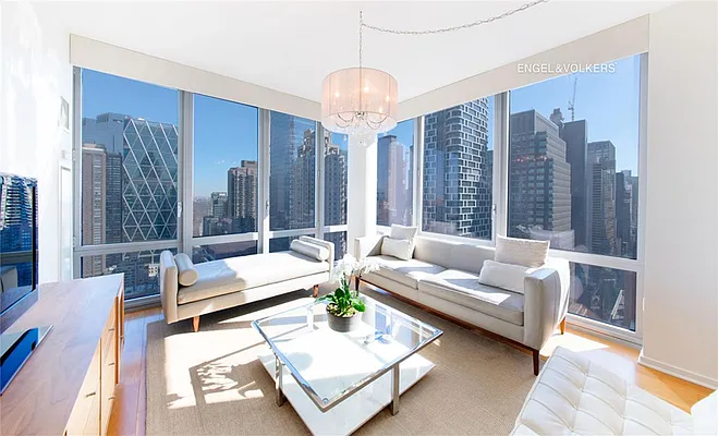 Sold by Engel & Völkers New York City | media 13