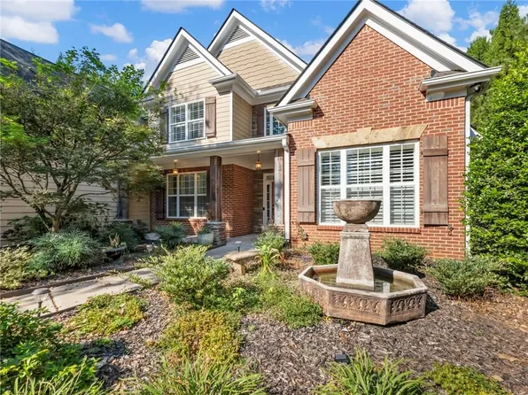 24 Douglas Dr, Jefferson, GA 30549