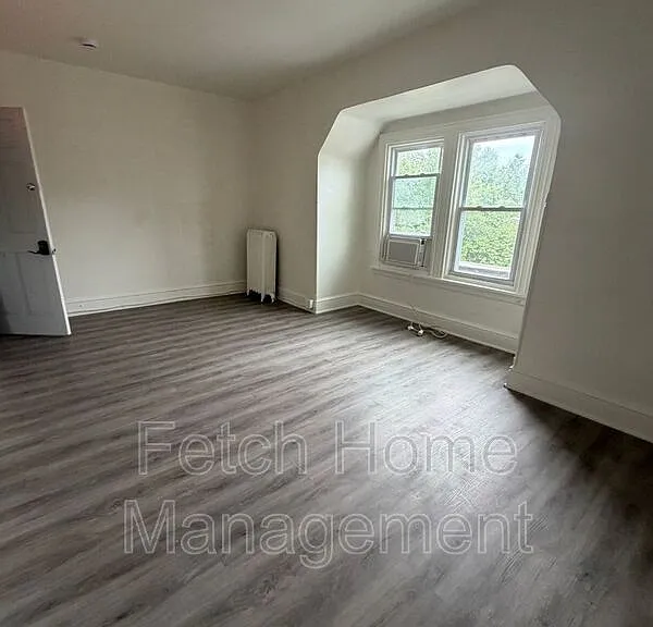 441 W Orange St #3B — Photo 5