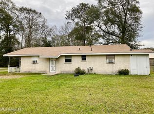 199 S Jackson Ave, Picayune, MS 39466