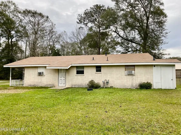 199 S Jackson Ave, Picayune, MS 39466