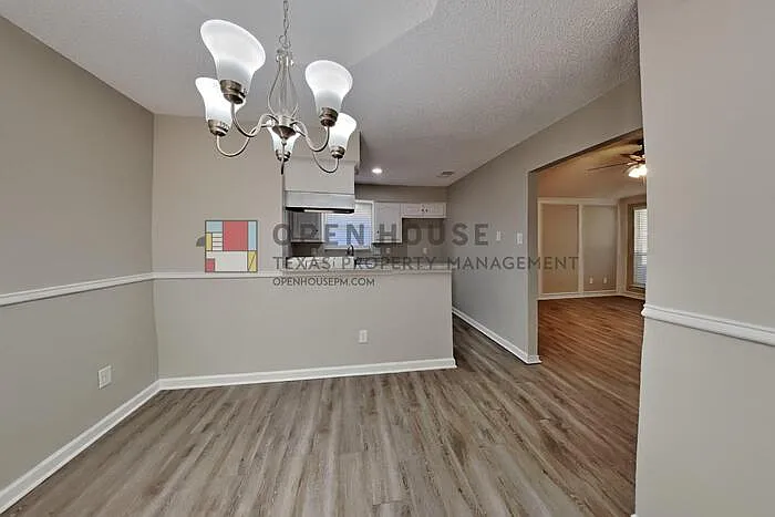 3912 Missouri St — Photo 6