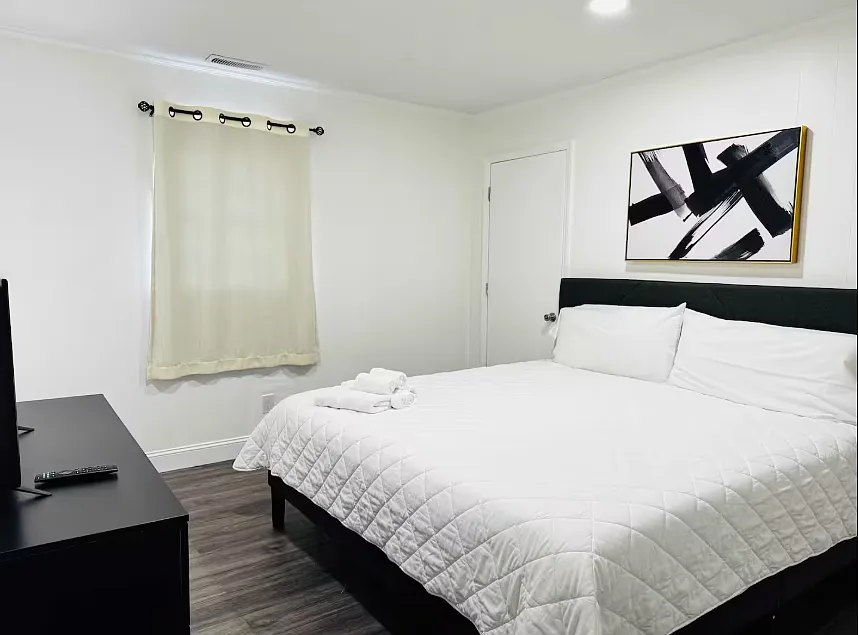 2 bed, 850 sqft, $1,800 — Photo 3