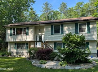 414 Leisure Loop, Milford, PA 18337