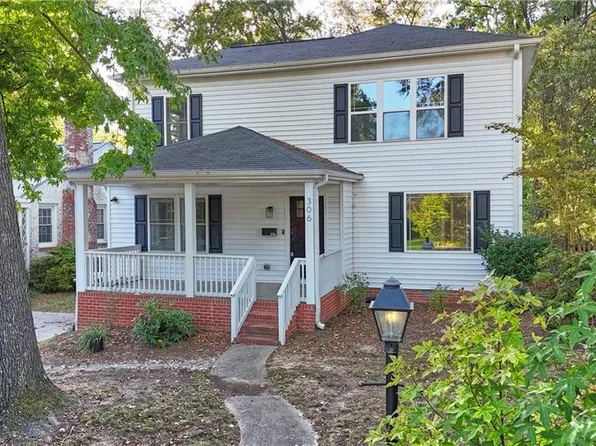 306 Kensington Rd, Greensboro, NC 27403