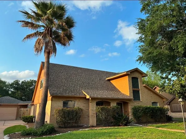 8810 Covent Garden St, Houston, TX 77031