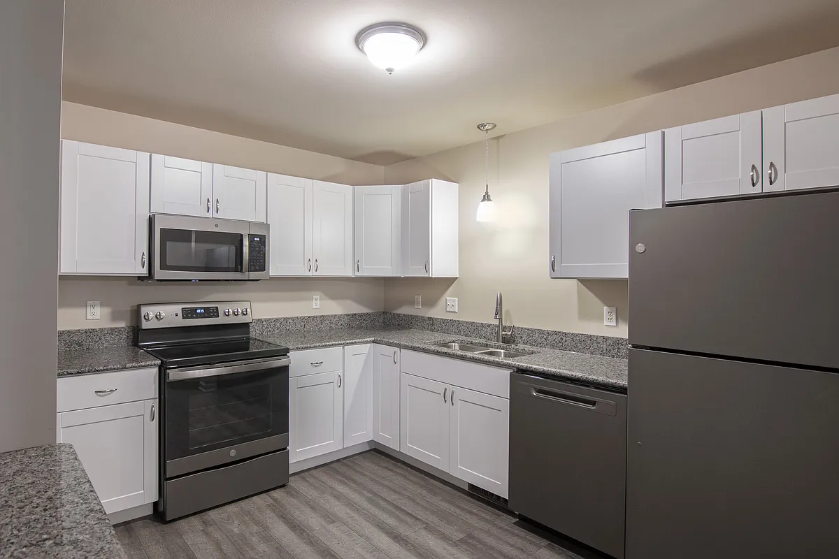 Building Photo - 1100 Quincy Cir
