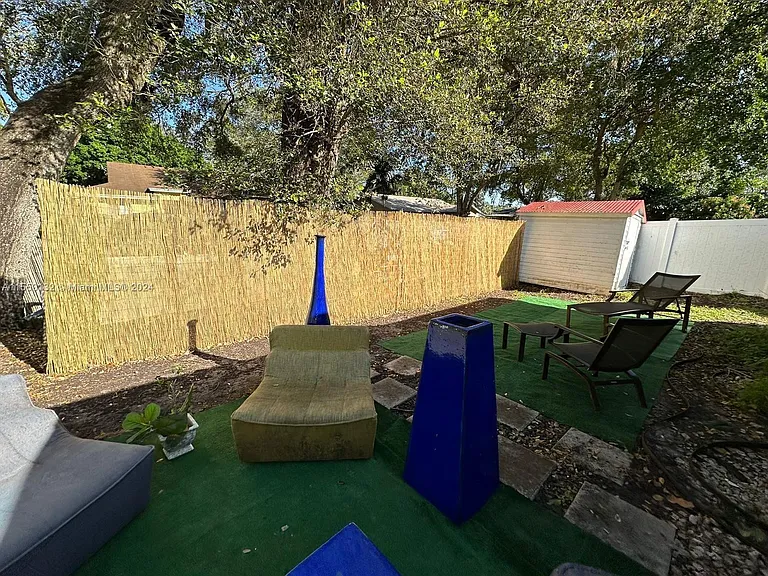4920 SW 27th Ave — Photo 26