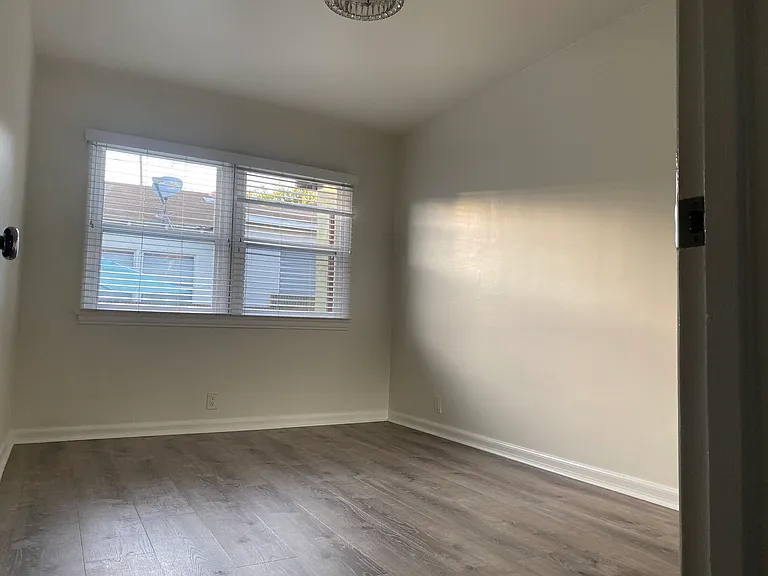 5153 Overland Ave — Photo 7
