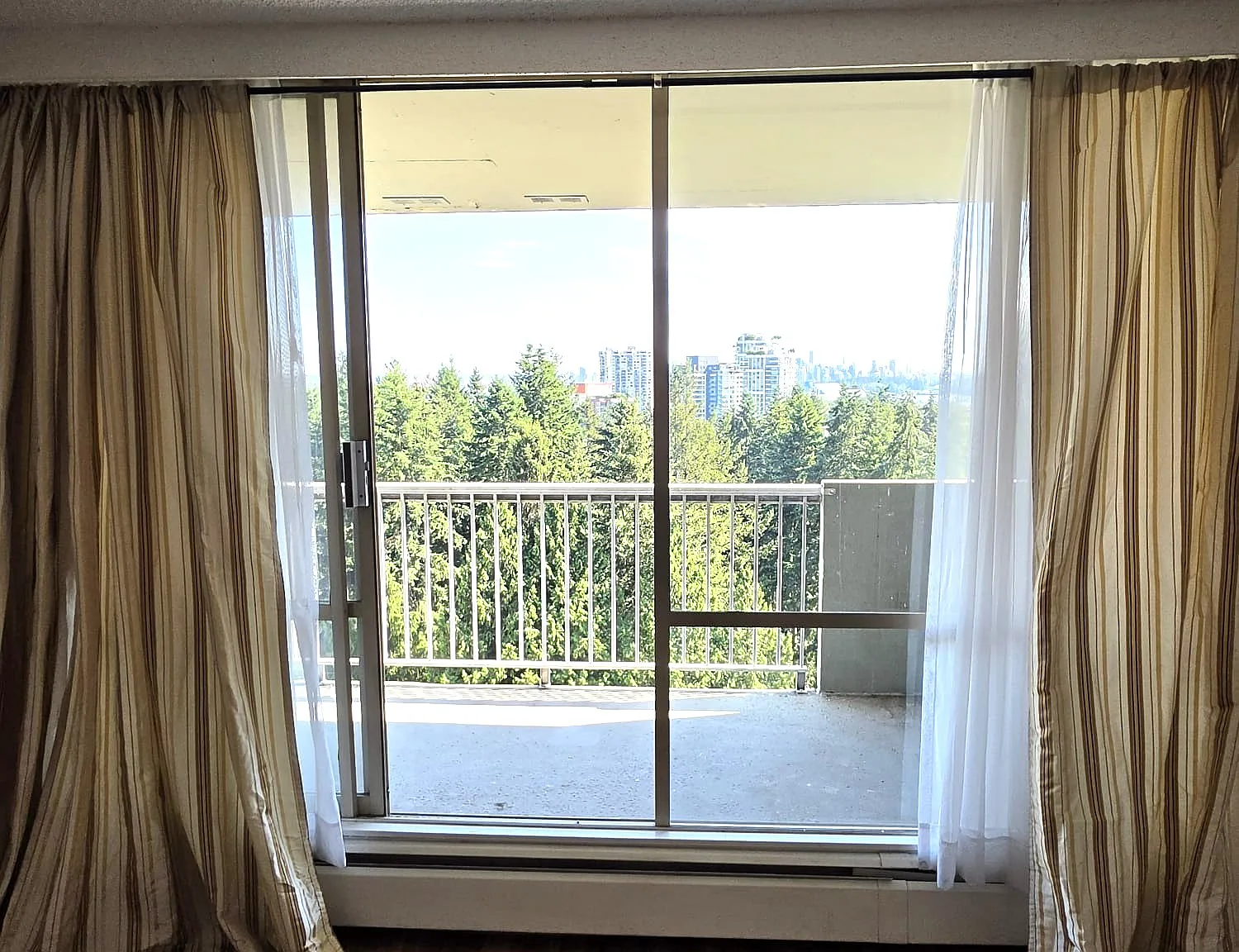1 bed, 697 sqft, $2,150 — Photo 2