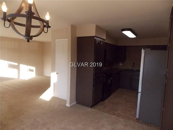 3rd image of 208 Catalini St