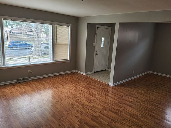 3rd image of 12611 S Stewart Ave