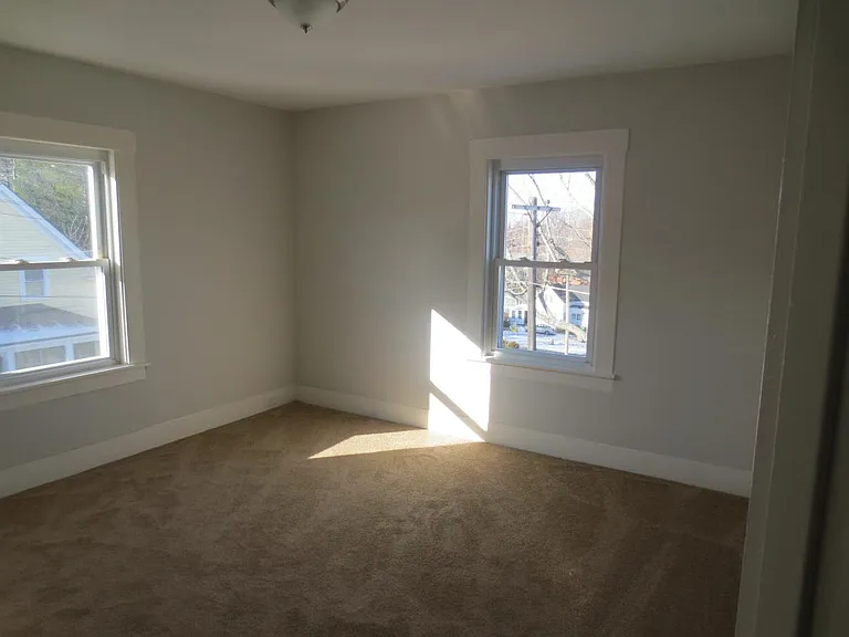 39 Prescott St — Photo 8