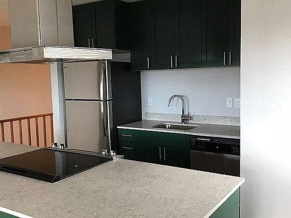 5th image of 4800 Phinney Ave N APT 3