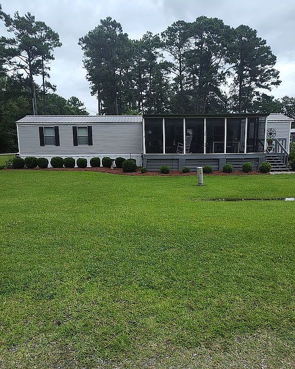 14 x 70 on corner lot