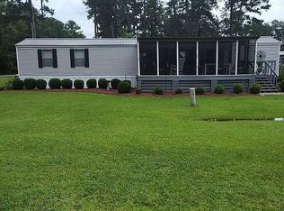 101 Lake Vue Dr, Aurora, NC 27806