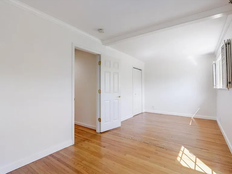 1589 Saint Regis Dr — Photo 23