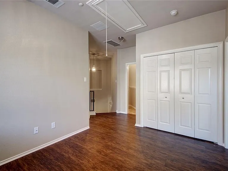 1310 W Parmer Ln #24B — Photo 14
