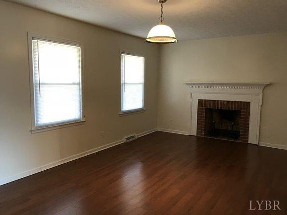 5th image of 125 Moorman Dr