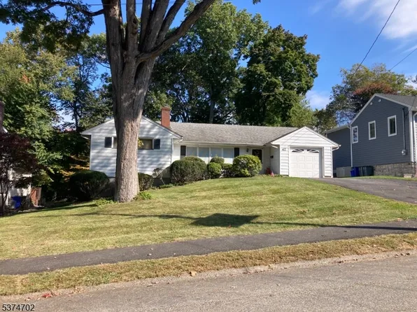47 Pleasant Ave, West Caldwell, NJ 07006