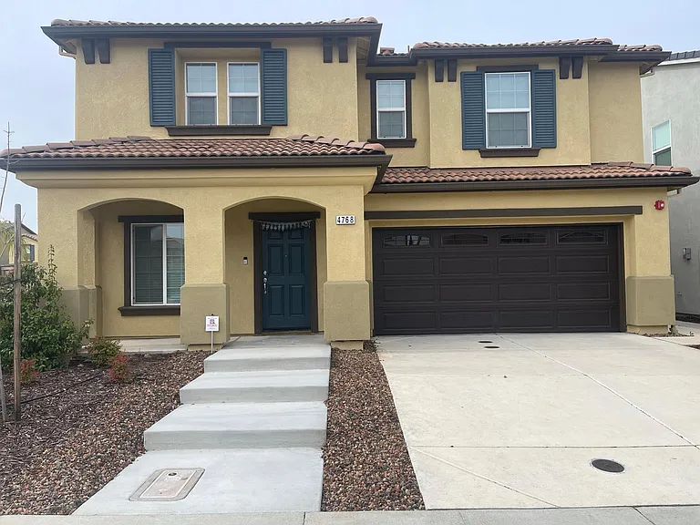 4768 Sweeney Cir — Photo 1