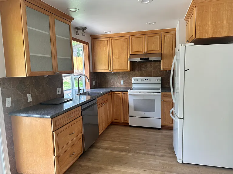 2226 167th Pl NE — Photo 15
