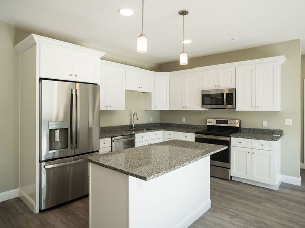 1000 Us Route 1 #202