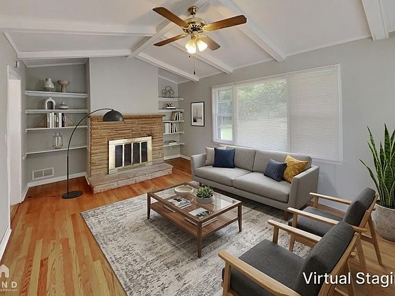 3rd image of 1081 McCalla St NE
