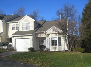2 N Cambridge Ct, Fishkill, NY 12524