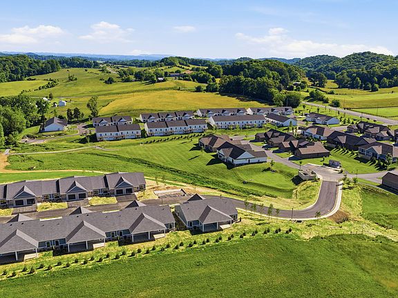 Quiet, low density setting between Jonesborough and Johnson City