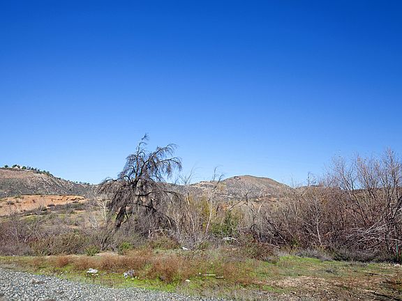 5th image of 37604 Flora Ct