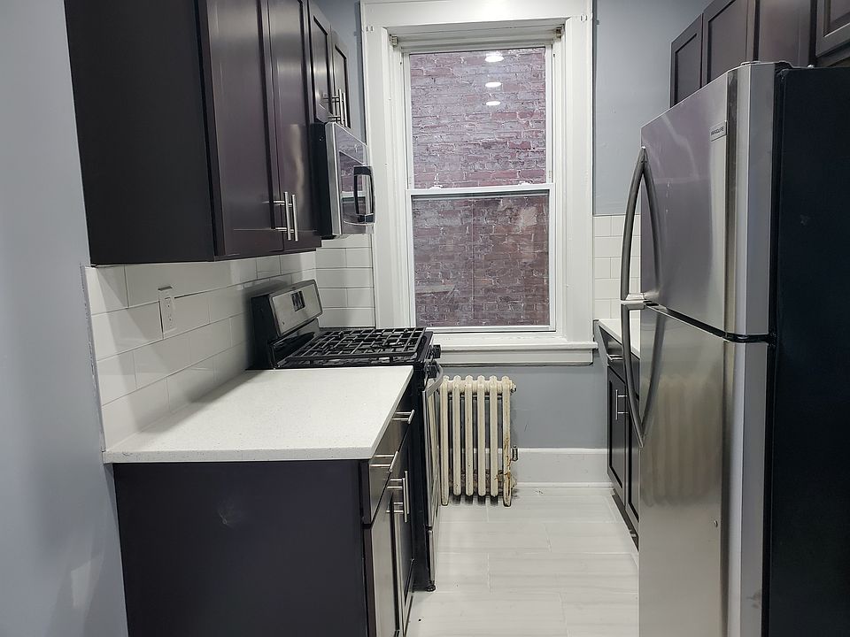 1st image of 251 Lafayette Ave #4E
