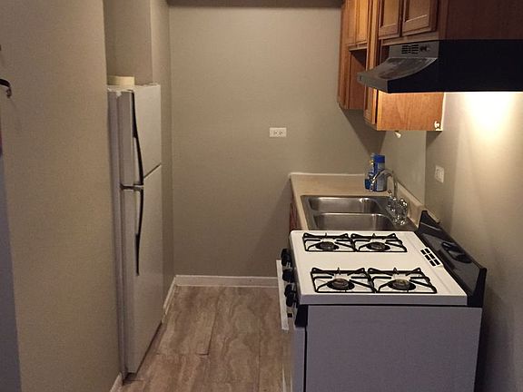 3rd image of 12510 S Lincoln St APT 12