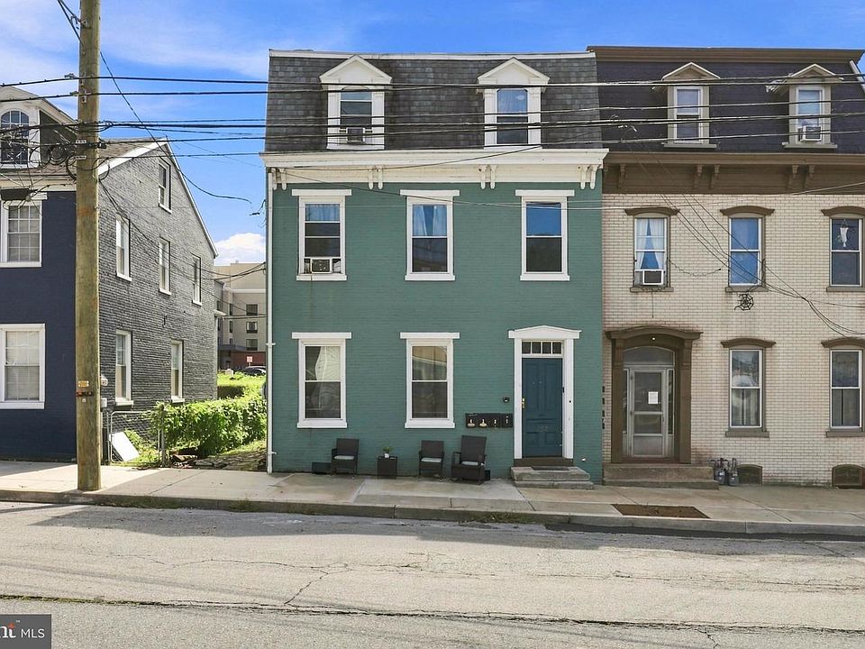 1st image of 152 Walnut St