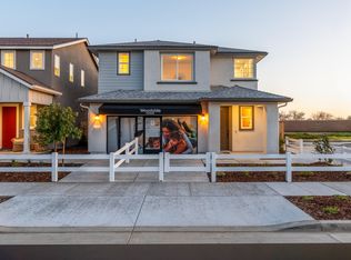 3028 N Hickory Avenue, Visalia, CA 93291
