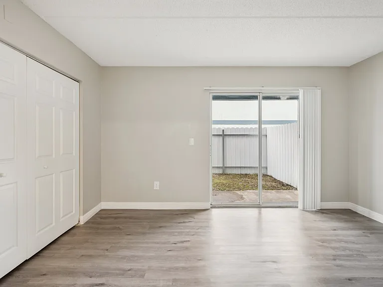 Serenity Lake Apartments — Photo 41