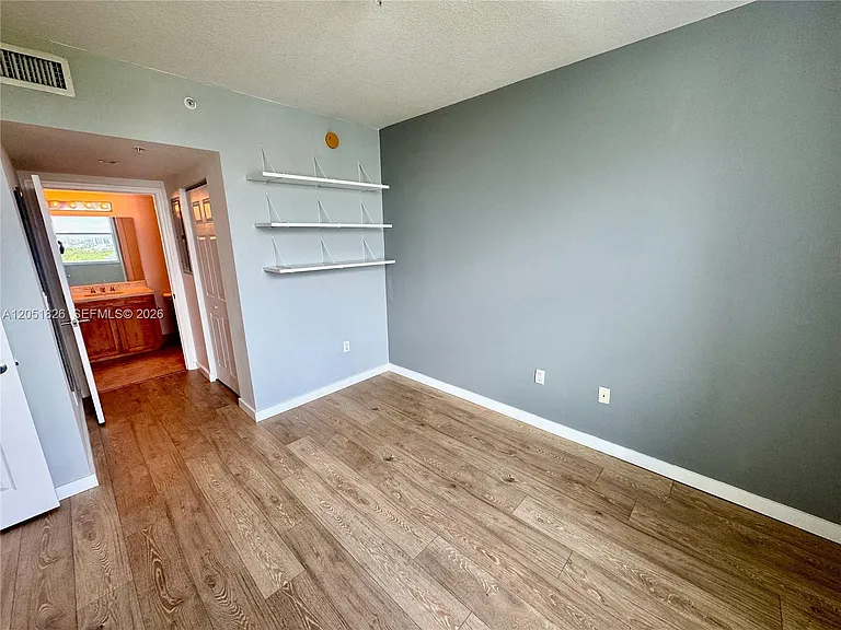 1723 SW 2nd Ave #704 — Photo 30