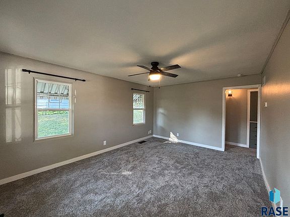 3rd image of 1512 W 28th St