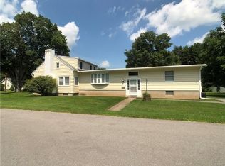 29 Woodlawn Pl, Clinton, NY 13323