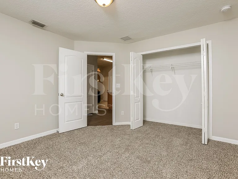 34333 Shadewood Cir — Photo 11