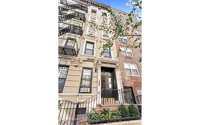 Sold by Douglas Elliman | media 5