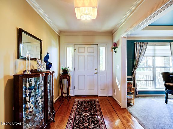 3rd image of 4207 Lake Spring Ct