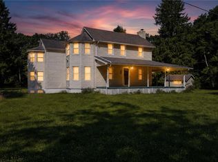 2882 Locust Ridge Rd, Pocono Lake, PA 18347