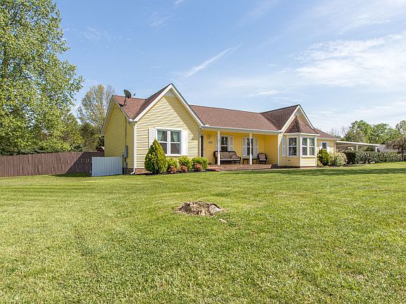 2nd image of 3850 Country Park Ln