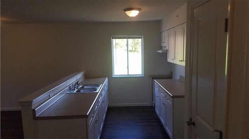 2nd image of 58 Hampshire Ln APT 35