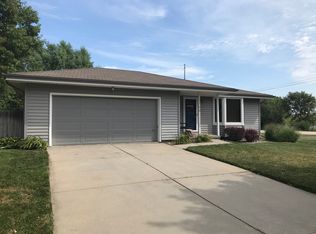 2100 W Millstone Rd, Lincoln, NE 68522