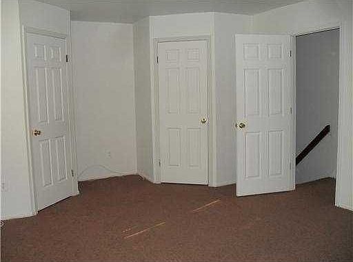 5th image of 25 Wood Acres Dr